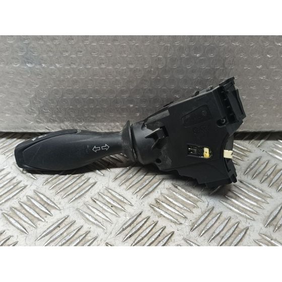 Mando Intermitentes para Ford Fiesta (Ccn)