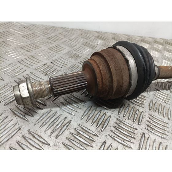 Transmision Delantera Izquierda Para Ford Fiesta