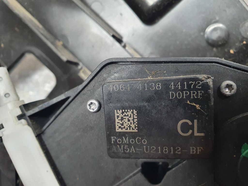 Cerradura Puerta Delantera Derecha Para Ford Fiesta