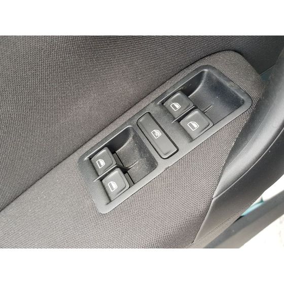 Mando Elevalunas Delantero Izquierdo Para Volkswagen Polo