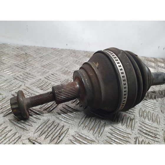 Transmision Delantera Izquierda Para Volkswagen Passat Berlina