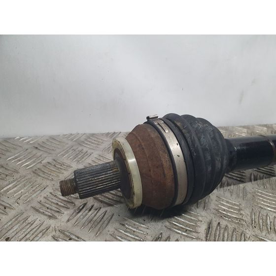 Transmision Delantera Derecha Para Volkswagen Polo