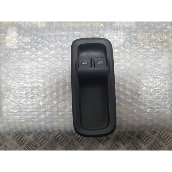 Mando Elevalunas Delantero Izquierdo para Ford Fiesta (Cb1)