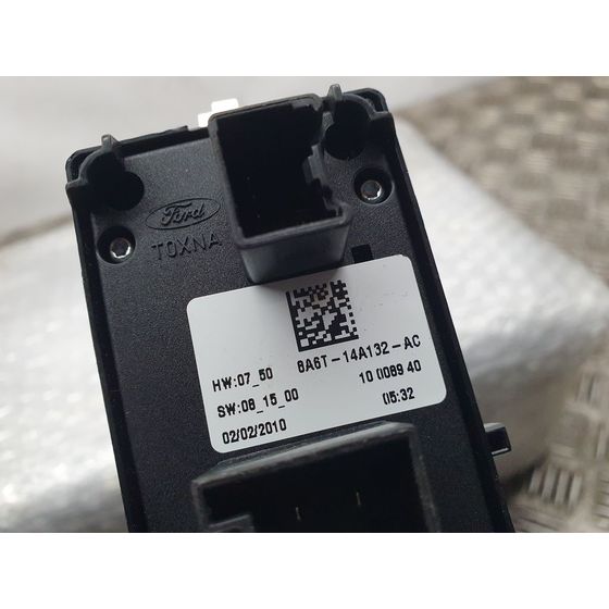 Mando Elevalunas Delantero Izquierdo para Ford Fiesta (Cb1)