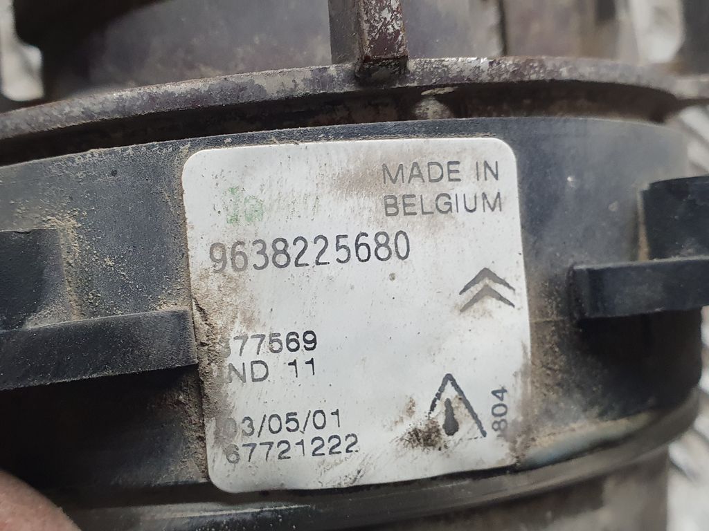 Faro Antiniebla Izquierdo para Citroen Xsara Picasso