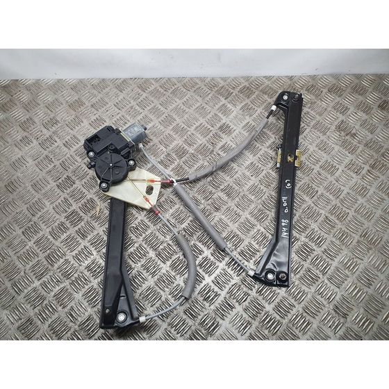 Elevalunas Delantero Derecho Para Volkswagen Polo