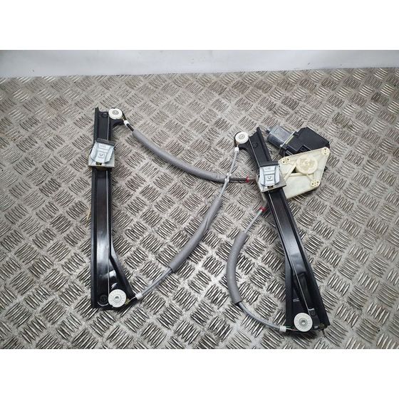 Elevalunas Delantero Derecho Para Volkswagen Polo