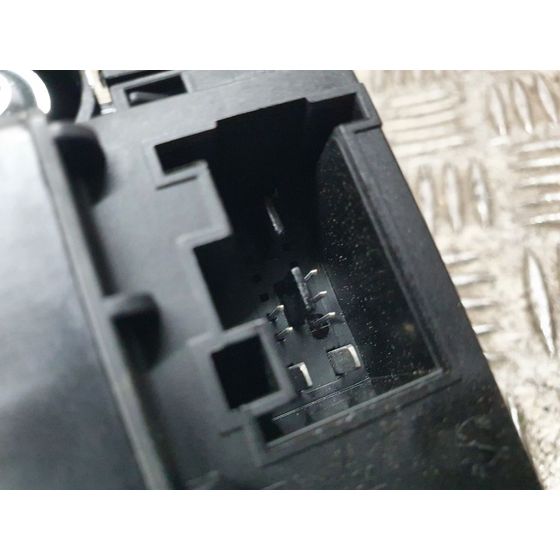 Elevalunas Delantero Derecho Para Volkswagen Polo