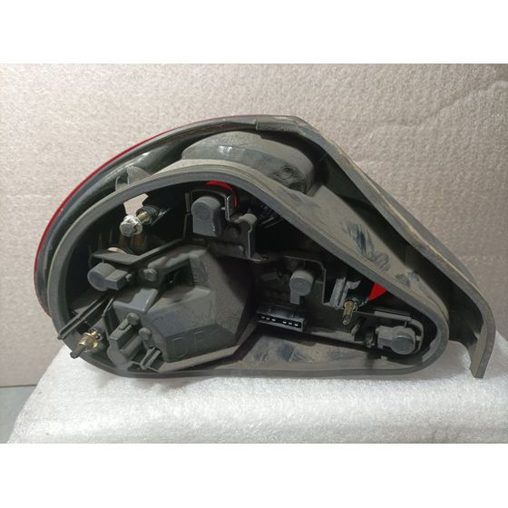 Piloto Trasero Derecho Para Jaguar X-Type