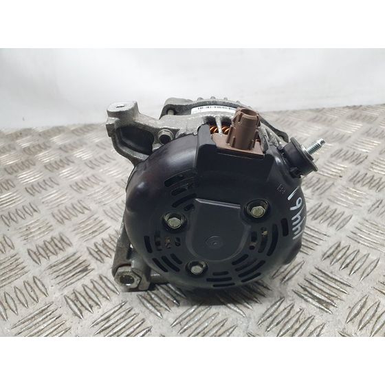Alternador Para Toyota Auris