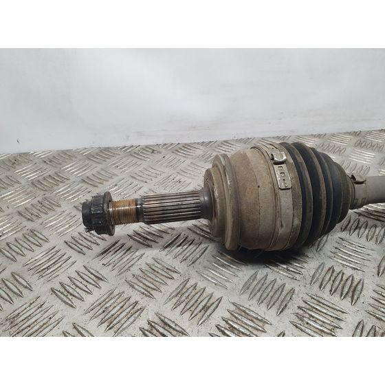 Transmision Delantera Izquierda Para Toyota Auris
