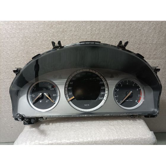 Cuadro Instrumentos Para Mercedes Clase C Berlina
