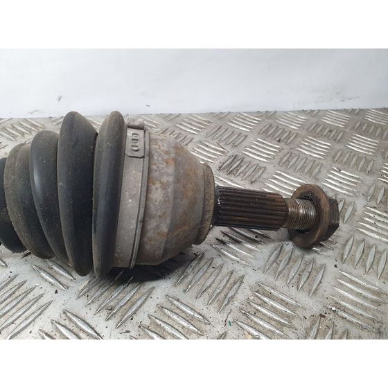 Transmision Delantera Derecha Para Ford Focus Berlina