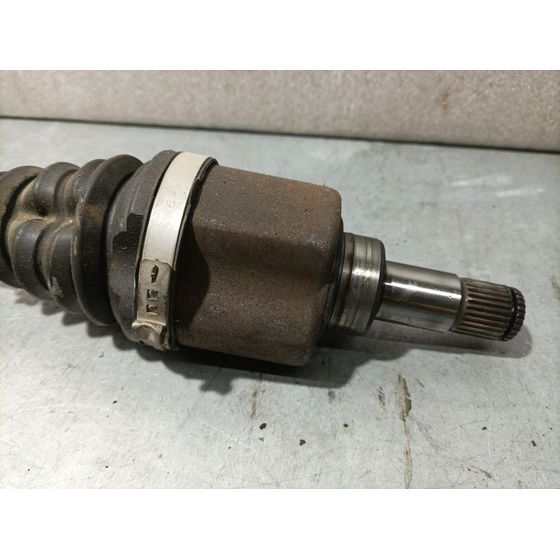 Transmision Delantera Izquierda Para Volkswagen Polo