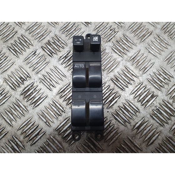 Mando Elevalunas Delantero Izquierdo para Nissan Primera Berlina (P12)