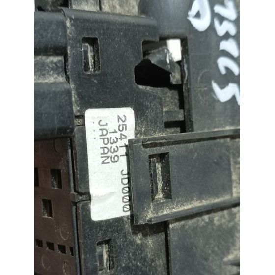 Mando Elevalunas Delantero Derecho para Nissan Qashqai