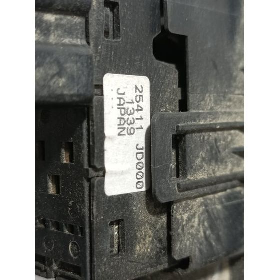 Mando Elevalunas Trasero Derecho para Nissan Qashqai