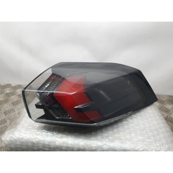 Piloto Trasero Derecho Para Peugeot 2008