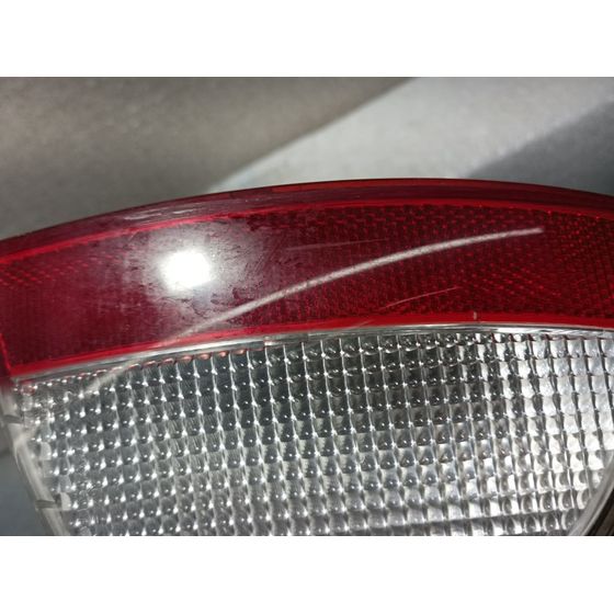 Piloto Trasero Derecho Paragolpes para Ford Focus Lim. (Cb4)