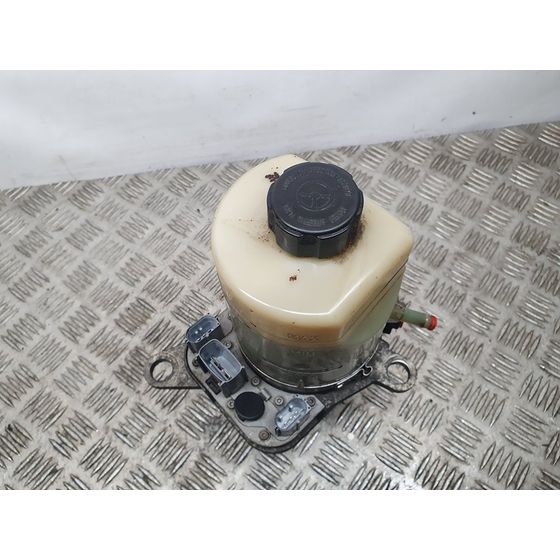 Bomba Direccion Electrica Para Ford Focus Lim.