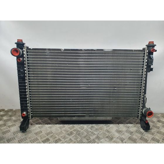 Radiador Agua Para Mercedes Clase B