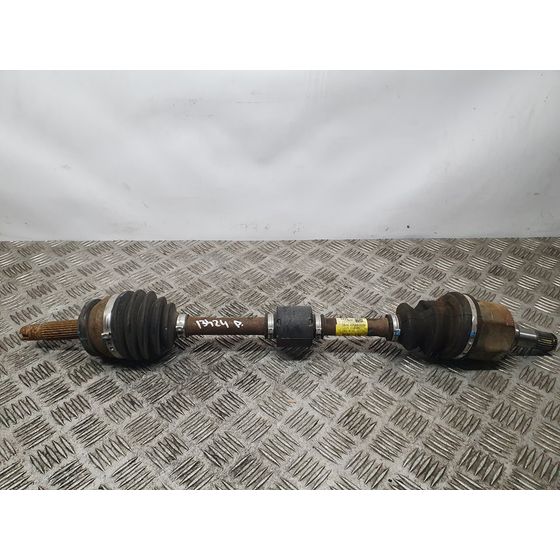 Transmision Delantera Izquierda para Kia Stonic (Ybcuv)