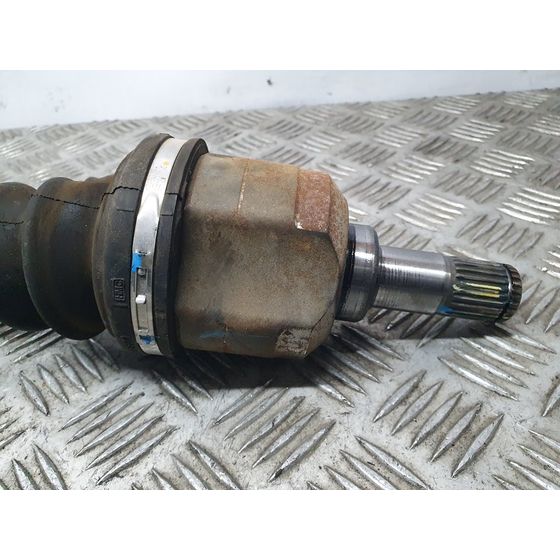 Transmision Delantera Izquierda para Kia Stonic (Ybcuv)