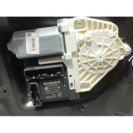 Elevalunas Delantero Izquierdo Para Volkswagen Passat Berlina