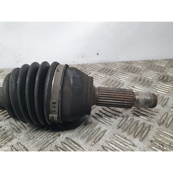 Transmision Delantera Izquierda Para Ford Fiesta