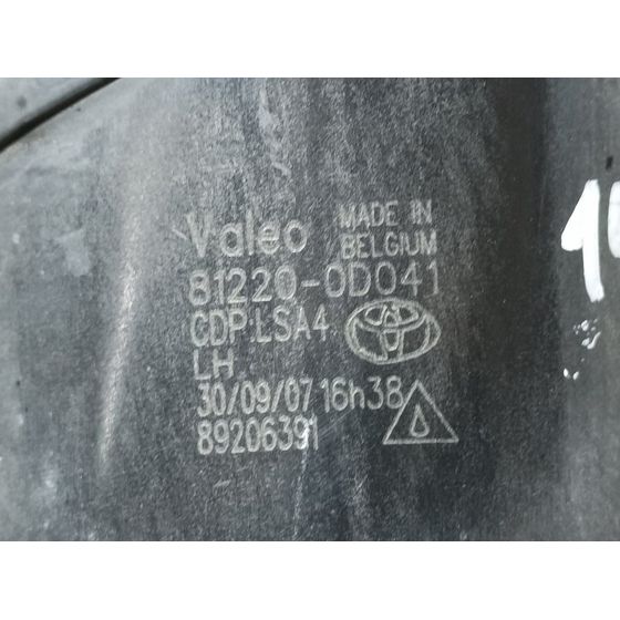 Faro Antiniebla Izquierdo para Toyota Auris