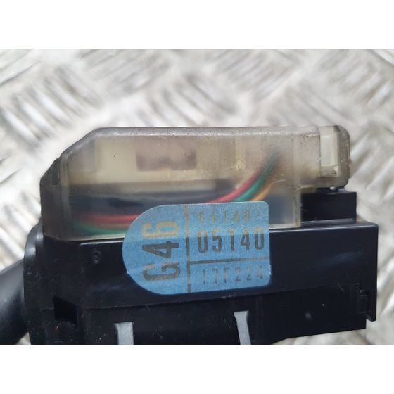 Mando Luces para Toyota Avensis Berlina (T25)