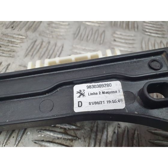 Elevalunas Delantero Derecho Para Peugeot 3008