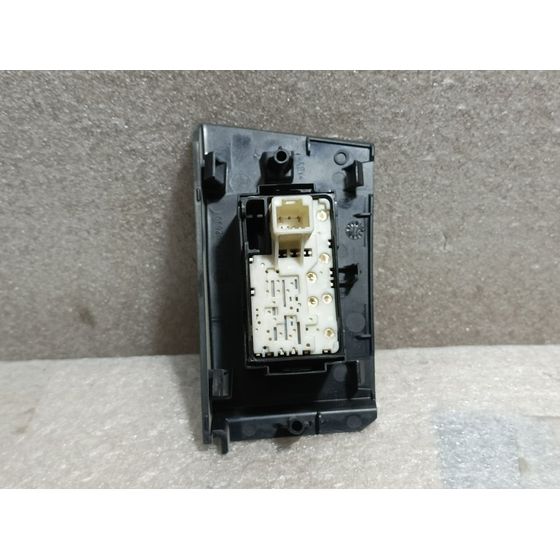 Mando Elevalunas Trasero Izquierdo para Toyota Auris Touring Sports (E18)
