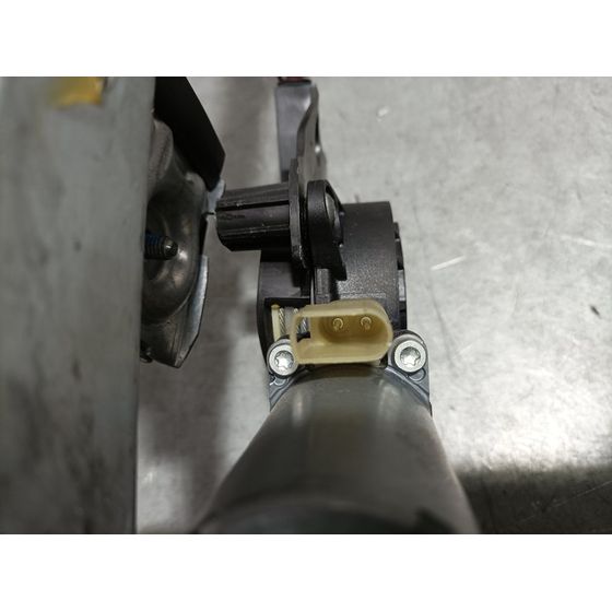 Elevalunas Delantero Izquierdo para Ford Fiesta (Cbk)