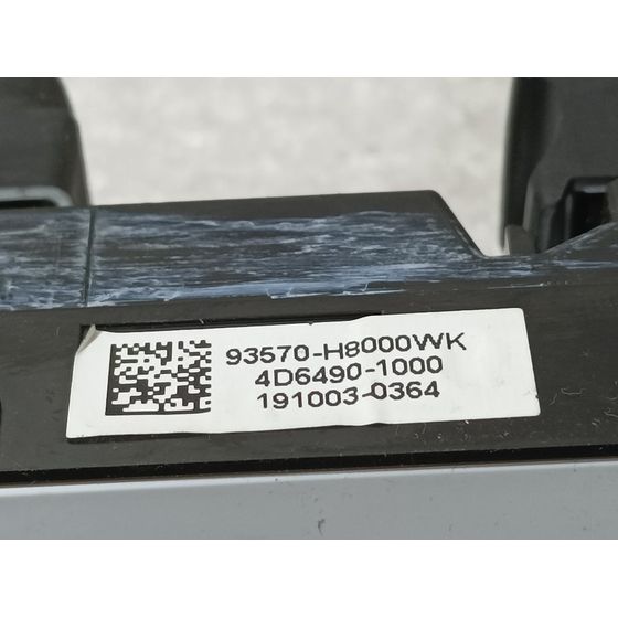 Mando Elevalunas Delantero Izquierdo para Kia Stonic (Ybcuv)