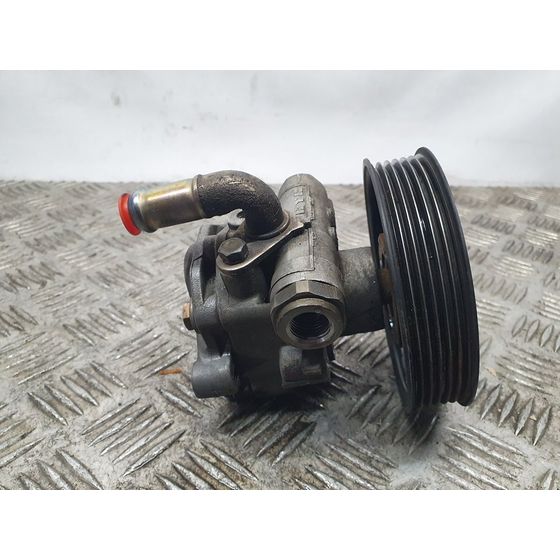 Bomba Direccion para Audi A3 (8L)