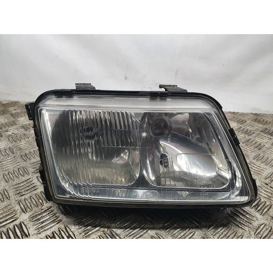Faro Derecho para Audi A3 (8L)