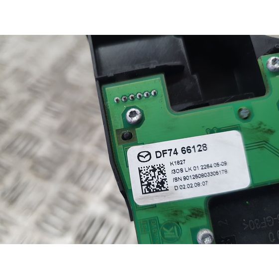 Mando Limpia Para Mazda 6 Lim.