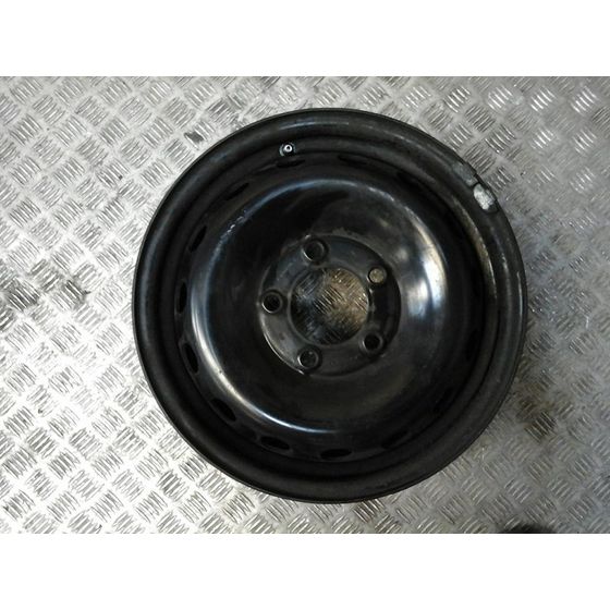Llanta Para Nissan Nv 400