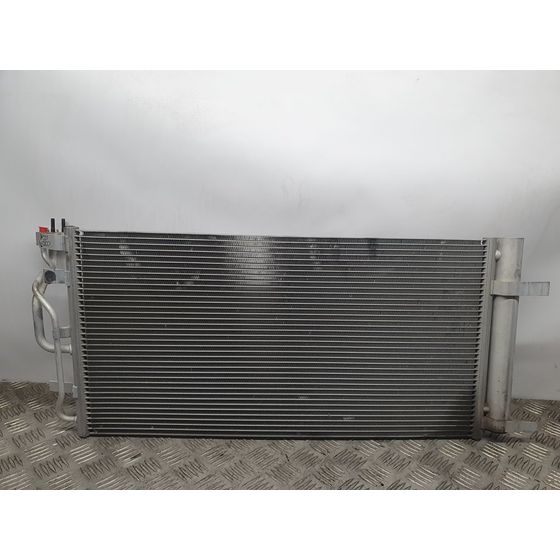 Condensador / Radiador Aire Acondicionado Para Hyundai I30 Fastback