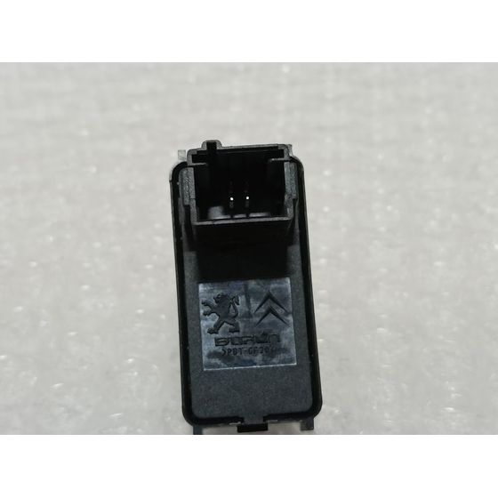 Mando Elevalunas Delantero Derecho Para Peugeot 3008