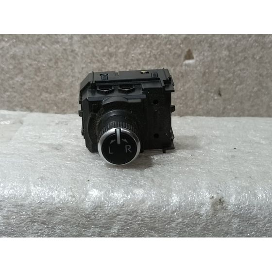 Mando Retrovisor para Toyota Corolla (E21)