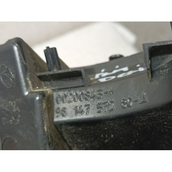 Piloto Trasero Derecho Para Peugeot 2008
