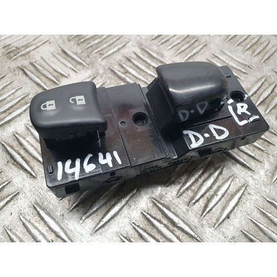 Mando Elevalunas Delantero Derecho Para Nissan Qashqai
