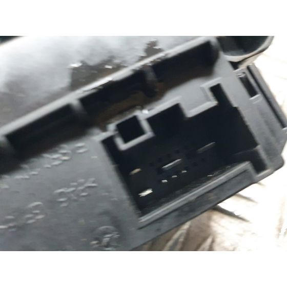Elevalunas Delantero Derecho Para Volkswagen Polo