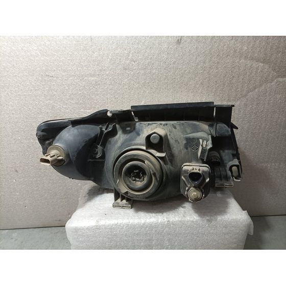 Faro Izquierdo Para Hyundai Matrix