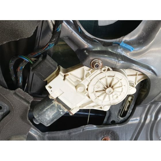 Elevalunas Delantero Derecho Para Bmw Serie 1 Berlina