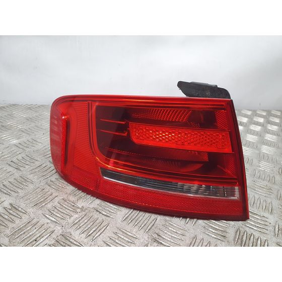 Piloto Trasero Izquierdo para Audi A4 Ber. (B8)