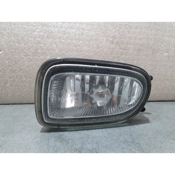 Faro Antiniebla Izquierdo Para Nissan Almera