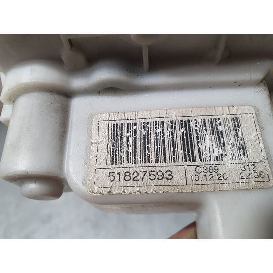 Cerradura Puerta Delantera Derecha Para Fiat Nuova 500